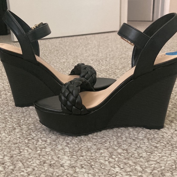 Black Guess Wedges - Picture 2 of 5